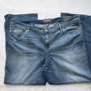 Torrid Jeans Womens  Blue Slim Boot  Classic Denim Appeal Size 24